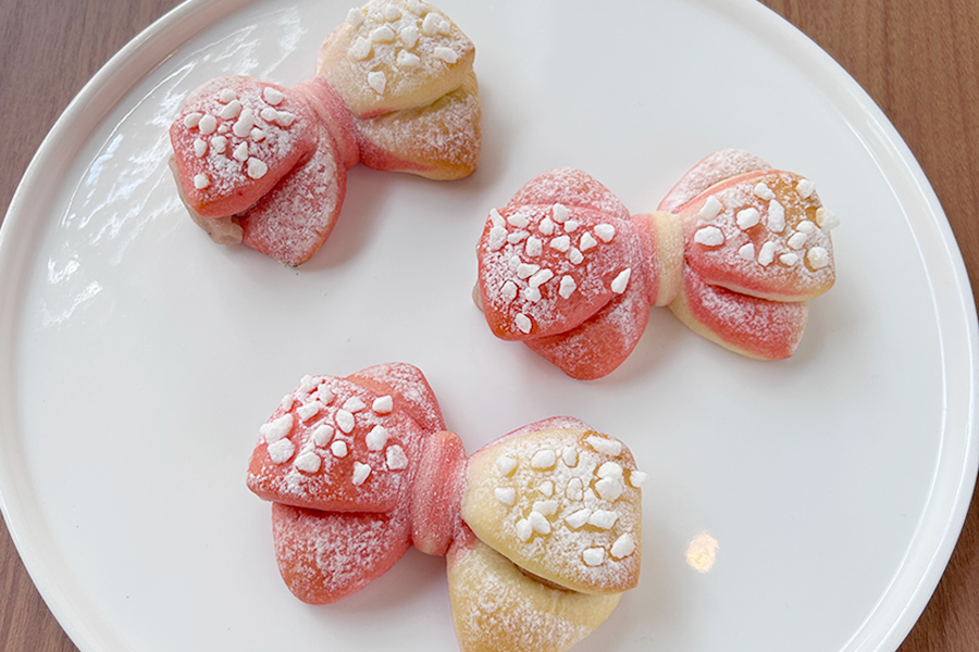 苺ミルキーリボン 名探偵コナン 蝶ネクタイ形のスイーツ（ミリーラ・フォーレ）